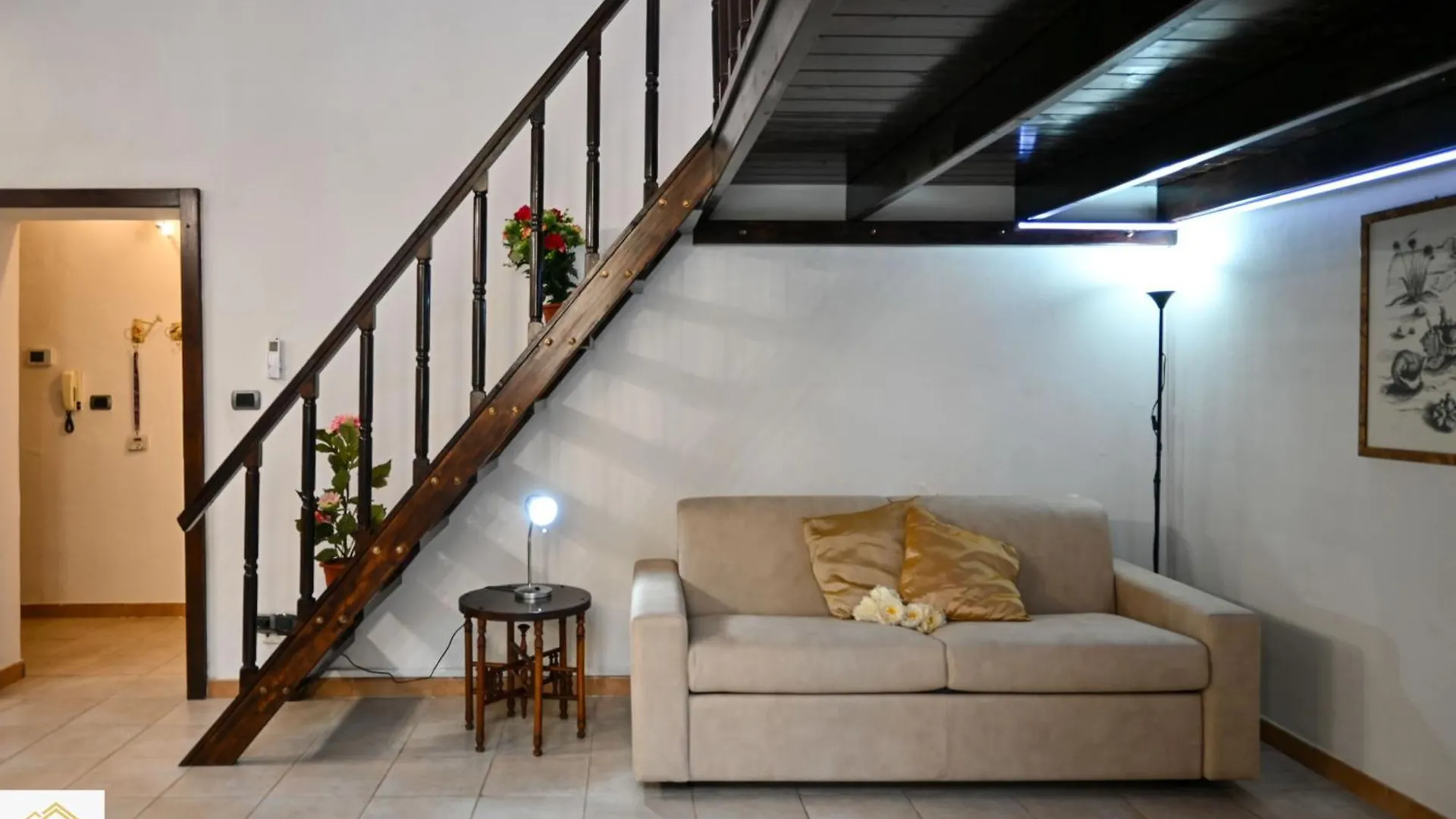 Inn Pisa Rentals - Eden Garden Central Flat Italy