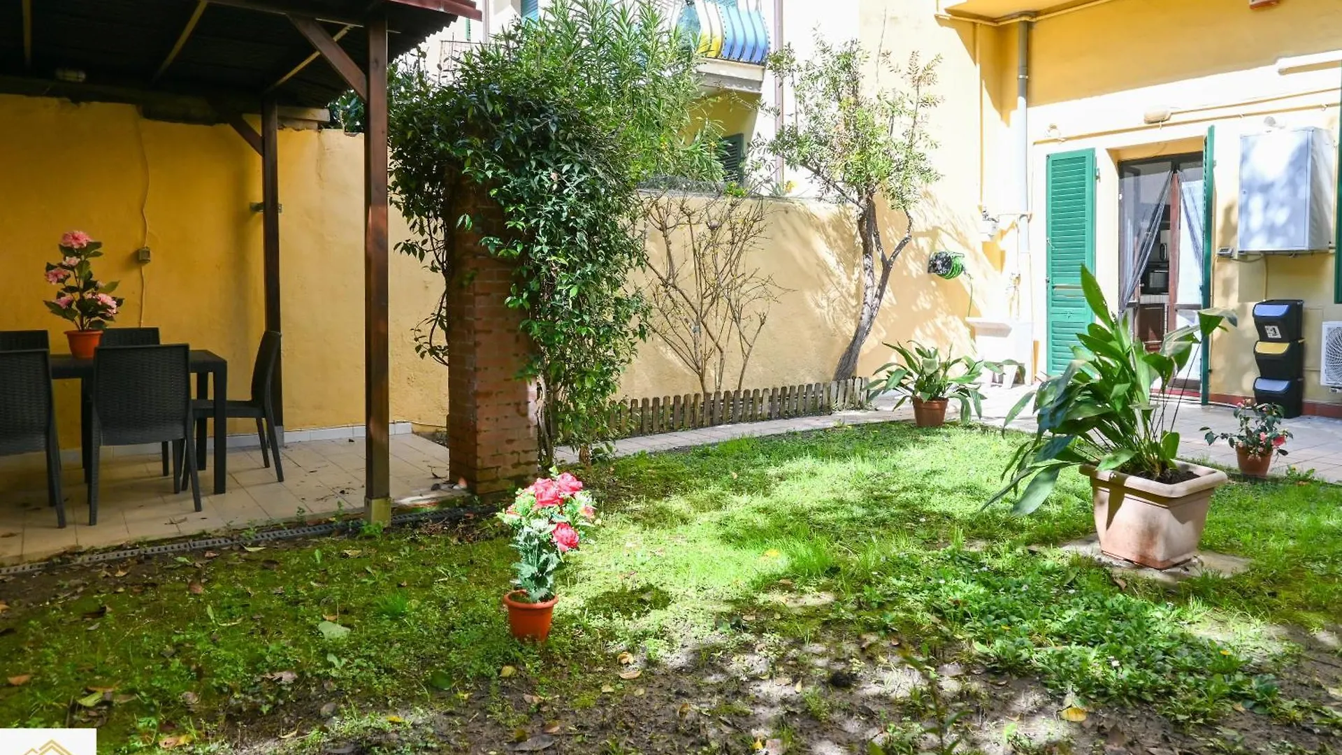 Inn Pisa Rentals - Eden Garden Central Flat Apartment