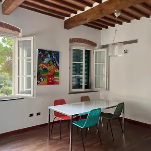 Under The Tower Apartment