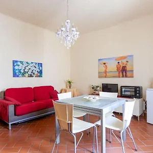 Midtown Apartment